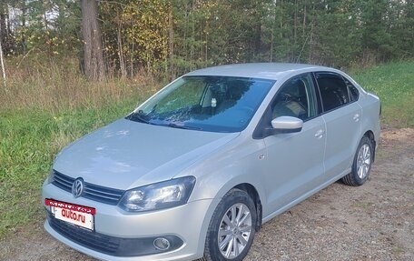 Volkswagen Polo VI (EU Market), 2011 год, 690 000 рублей, 3 фотография