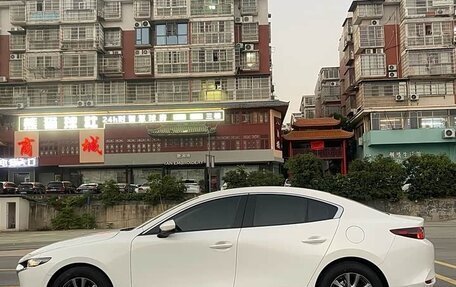 Mazda 3, 2022 год, 1 750 000 рублей, 7 фотография