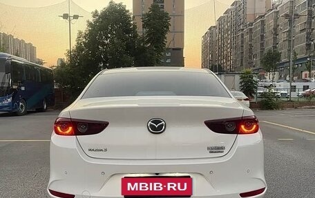 Mazda 3, 2022 год, 1 750 000 рублей, 5 фотография