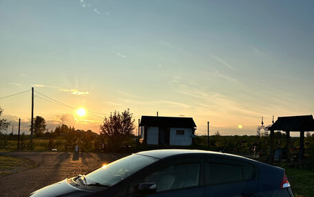 Honda Insight II рестайлинг, 2009 год, 800 000 рублей, 2 фотография