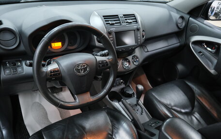 Toyota RAV4, 2012 год, 1 699 000 рублей, 12 фотография