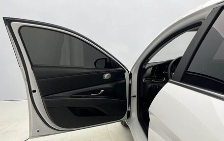 Hyundai Elantra, 2021 год, 1 580 000 рублей, 21 фотография