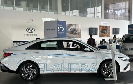 Hyundai Elantra, 2025 год, 2 100 000 рублей, 4 фотография