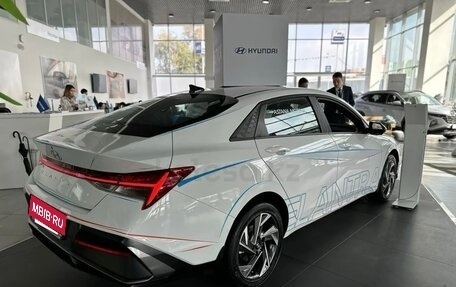 Hyundai Elantra, 2025 год, 2 100 000 рублей, 5 фотография