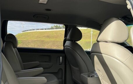 KIA Carnival III, 2019 год, 2 950 000 рублей, 3 фотография