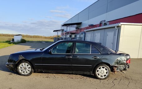 Mercedes-Benz E-Класс, 1997 год, 300 000 рублей, 7 фотография