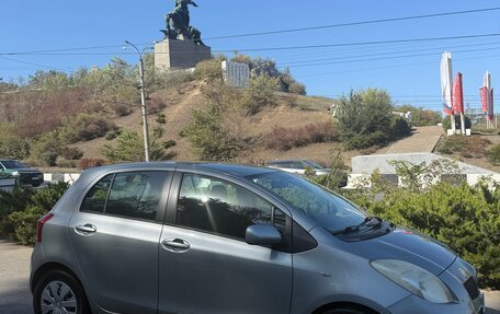 Toyota Yaris III рестайлинг, 2007 год, 570 000 рублей, 3 фотография