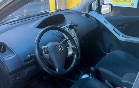 Toyota Yaris III рестайлинг, 2007 год, 570 000 рублей, 6 фотография