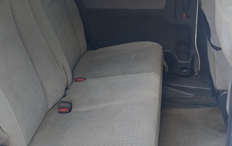 Honda Mobilio I, 2003 год, 380 000 рублей, 7 фотография