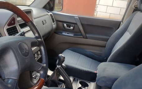 Mitsubishi Pajero III рестайлинг, 2006 год, 900 000 рублей, 16 фотография