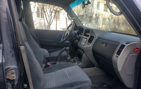 Mitsubishi Pajero III рестайлинг, 2006 год, 900 000 рублей, 18 фотография