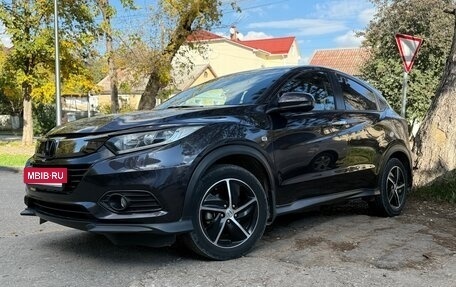 Honda Vezel, 2020 год, 2 200 000 рублей, 5 фотография