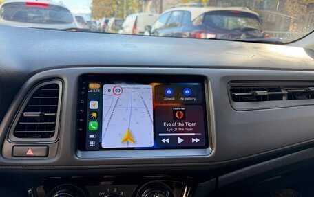 Honda Vezel, 2020 год, 2 200 000 рублей, 17 фотография