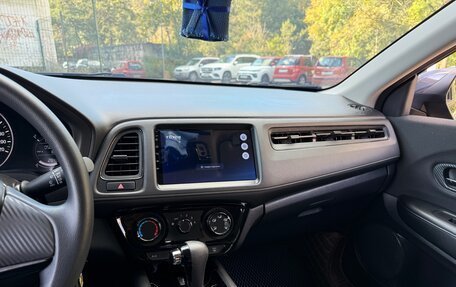 Honda Vezel, 2020 год, 2 200 000 рублей, 12 фотография