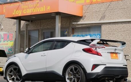 Toyota C-HR I рестайлинг, 2022 год, 1 580 777 рублей, 7 фотография