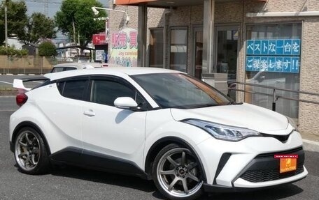 Toyota C-HR I рестайлинг, 2022 год, 1 580 777 рублей, 6 фотография