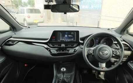 Toyota C-HR I рестайлинг, 2022 год, 1 580 777 рублей, 19 фотография