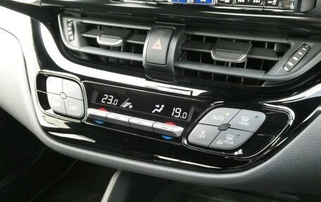 Toyota C-HR I рестайлинг, 2022 год, 1 580 777 рублей, 40 фотография