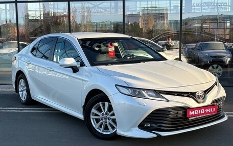 Toyota Camry, 2020 год, 2 557 000 рублей, 3 фотография
