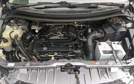 Mazda MPV II, 2005 год, 650 000 рублей, 1 фотография