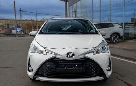 Toyota Vitz, 2019 год, 1 200 000 рублей, 2 фотография