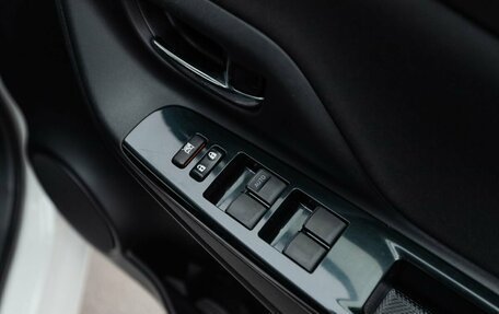 Toyota Vitz, 2019 год, 1 200 000 рублей, 9 фотография