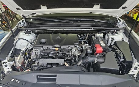 Toyota Camry, 2018 год, 2 250 000 рублей, 8 фотография