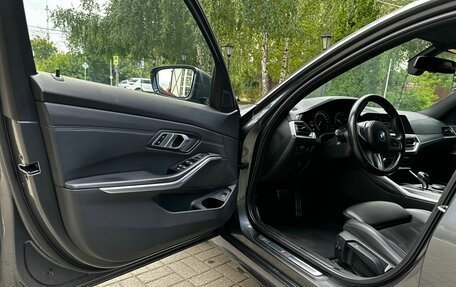 BMW 3 серия, 2020 год, 3 390 000 рублей, 24 фотография