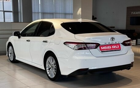 Toyota Camry, 2019 год, 2 333 000 рублей, 6 фотография