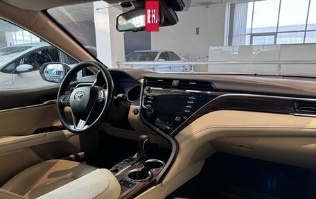 Toyota Camry, 2019 год, 2 333 000 рублей, 9 фотография