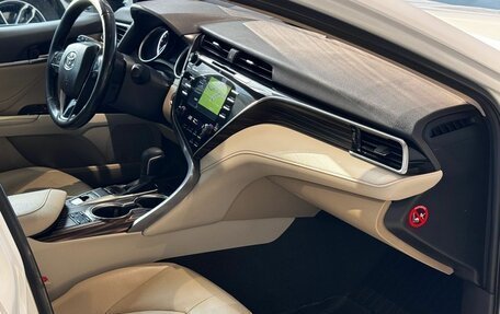 Toyota Camry, 2019 год, 2 333 000 рублей, 19 фотография