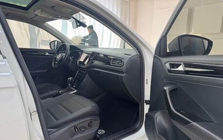 Volkswagen T-Roc I, 2022 год, 1 655 765 рублей, 6 фотография