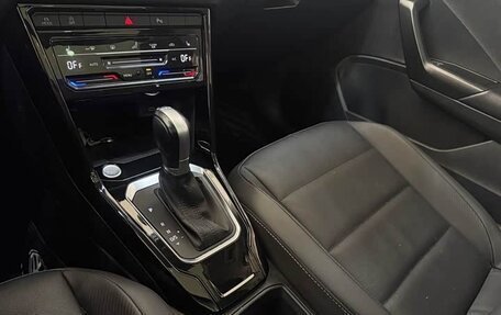 Volkswagen T-Roc I, 2022 год, 1 655 765 рублей, 7 фотография