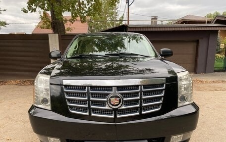 Cadillac Escalade III, 2007 год, 1 400 000 рублей, 8 фотография
