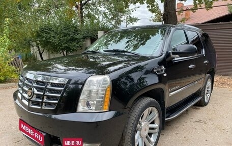 Cadillac Escalade III, 2007 год, 1 400 000 рублей, 7 фотография