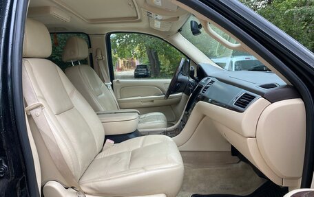 Cadillac Escalade III, 2007 год, 1 400 000 рублей, 12 фотография