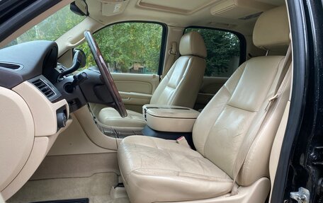 Cadillac Escalade III, 2007 год, 1 400 000 рублей, 9 фотография