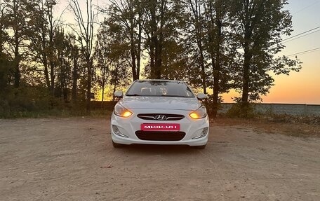 Hyundai Accent IV, 2011 год, 630 000 рублей, 1 фотография