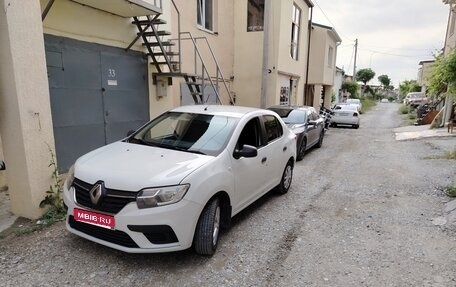 Renault Logan II, 2019 год, 600 000 рублей, 1 фотография