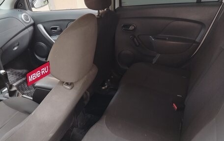 Renault Logan II, 2019 год, 600 000 рублей, 5 фотография