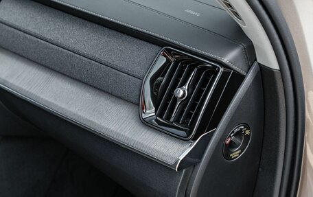 Volvo XC90 II рестайлинг, 2025 год, 12 900 000 рублей, 18 фотография