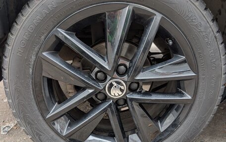 Skoda Rapid I, 2018 год, 1 100 000 рублей, 19 фотография