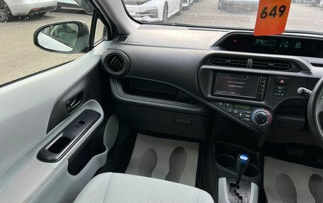 Toyota Aqua I, 2014 год, 909 000 рублей, 14 фотография