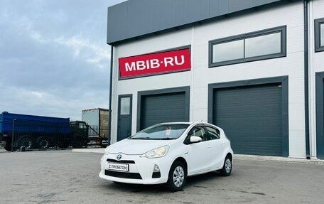 Toyota Aqua I, 2014 год, 909 000 рублей, 2 фотография