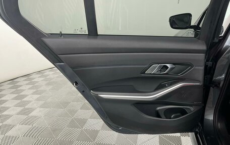 BMW 3 серия, 2019 год, 3 749 000 рублей, 10 фотография