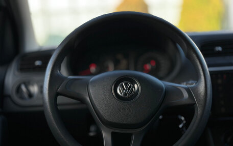 Volkswagen Polo VI (EU Market), 2017 год, 800 000 рублей, 23 фотография