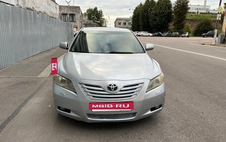 Toyota Camry, 2006 год, 625 000 рублей, 2 фотография