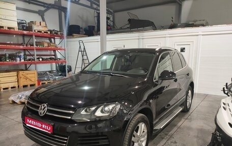 Volkswagen Touareg III, 2011 год, 2 200 000 рублей, 1 фотография