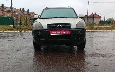 Hyundai Tucson III, 2004 год, 499 000 рублей, 2 фотография