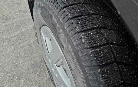 Toyota Prius, 2011 год, 990 000 рублей, 11 фотография